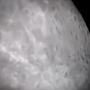 Для космических перелетов планируют воду добывать на Луне